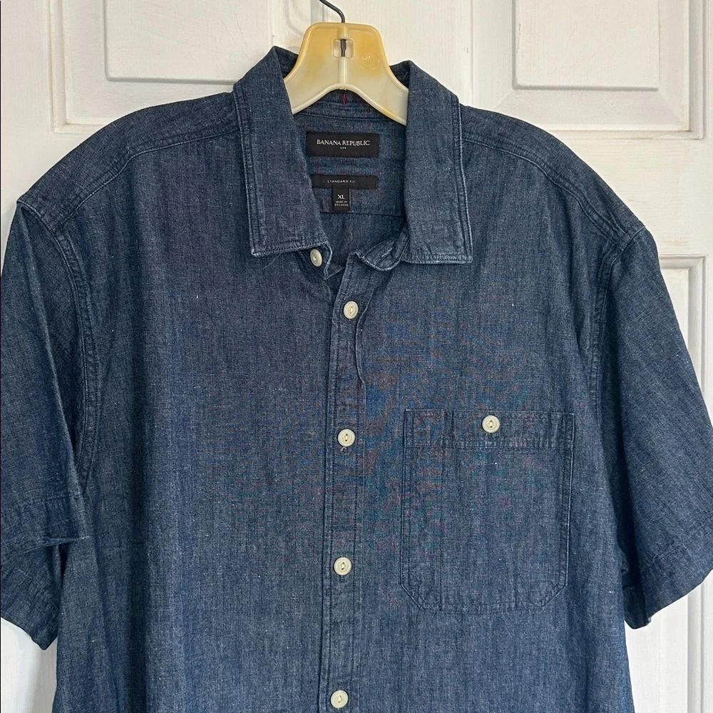 Banana Republic denim shirt men’s size XL